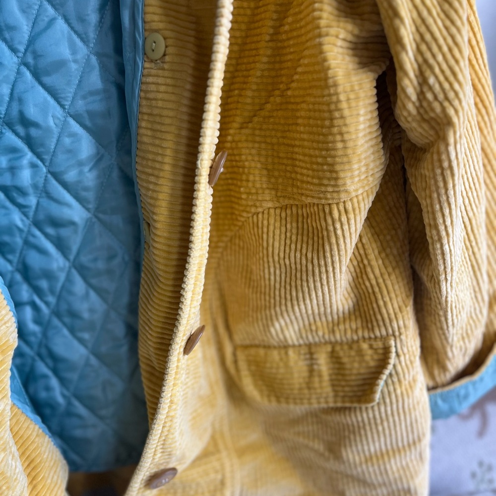 J. Jill Chartreuse Corduroy
Jacket Removable Quilted Blue
Lining Pockets - Picture 2 of 8